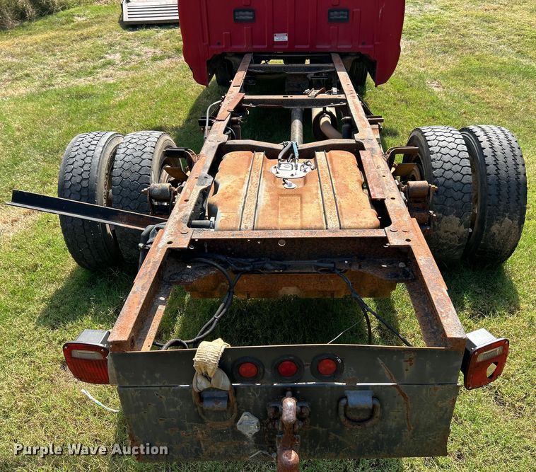 image for item ET3190 2000 Ford F450 Super Duty XL truck cab and chassis