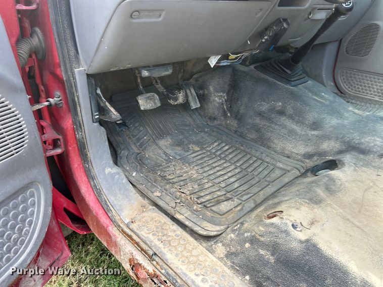 image for item ET3190 2000 Ford F450 Super Duty XL truck cab and chassis