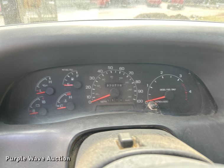 image for item ET3190 2000 Ford F450 Super Duty XL truck cab and chassis