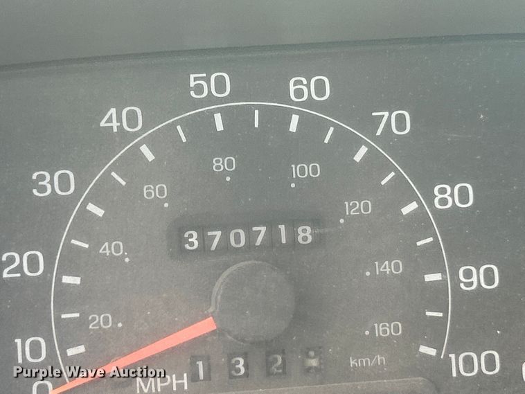 image for item ET3190 2000 Ford F450 Super Duty XL truck cab and chassis