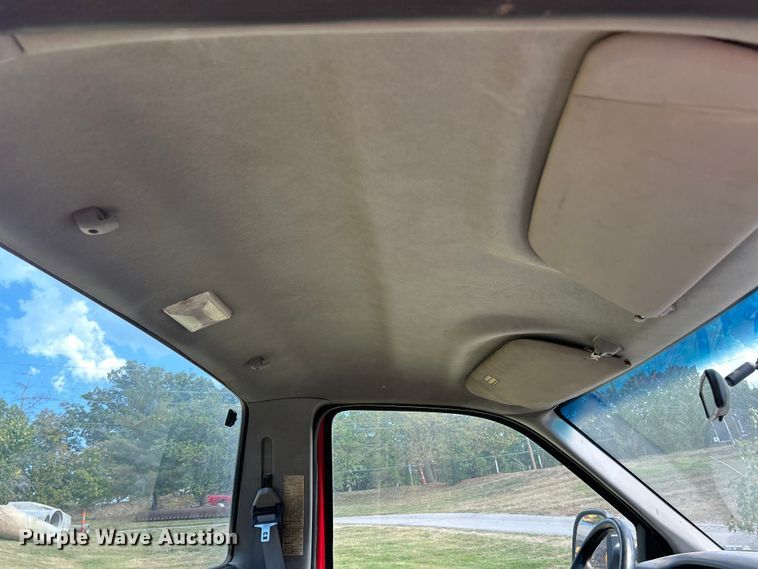 image for item ET3190 2000 Ford F450 Super Duty XL truck cab and chassis