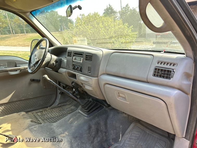 image for item ET3190 2000 Ford F450 Super Duty XL truck cab and chassis