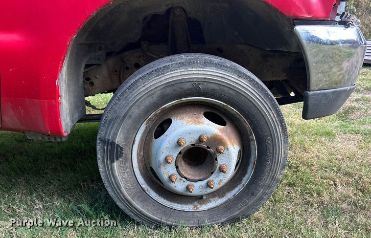 image for item ET3190 2000 Ford F450 Super Duty XL truck cab and chassis