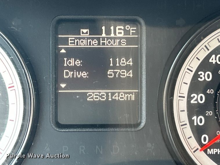 image for item ET3191 2015 RAM 3500HD truck cab and chassis