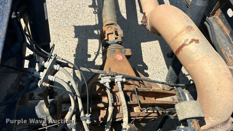 image for item ET3191 2015 RAM 3500HD truck cab and chassis