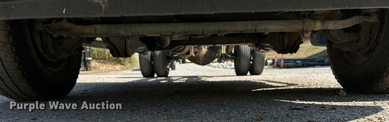 image for item ET3191 2015 RAM 3500HD truck cab and chassis