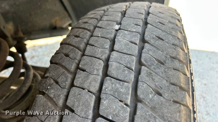 image for item ET3191 2015 RAM 3500HD truck cab and chassis