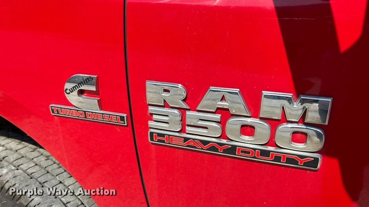 image for item ET3191 2015 RAM 3500HD truck cab and chassis