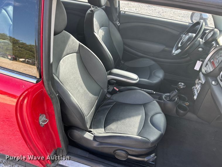 image for item ET3194 2010 Mini Cooper 