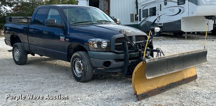 image for item ET3195 2008 Dodge Ram 2500HD Quad Cab pickup truck
