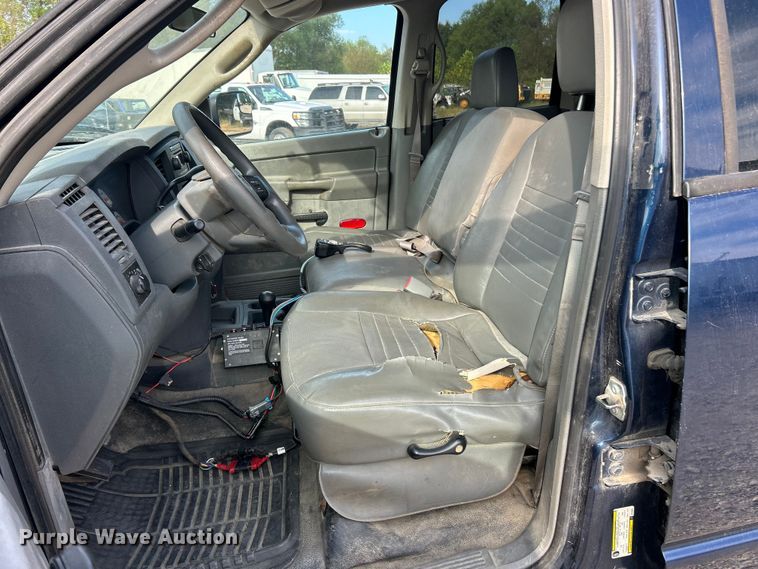 image for item ET3195 2008 Dodge Ram 2500HD Quad Cab pickup truck