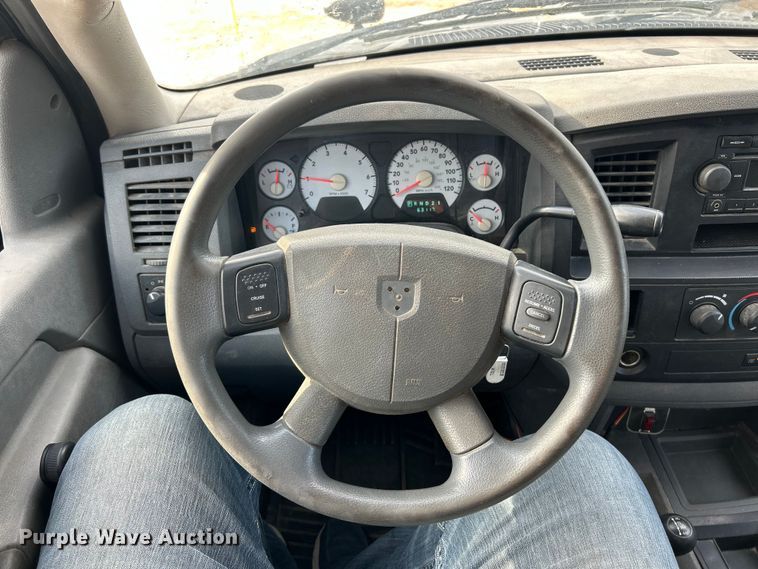 image for item ET3195 2008 Dodge Ram 2500HD Quad Cab pickup truck