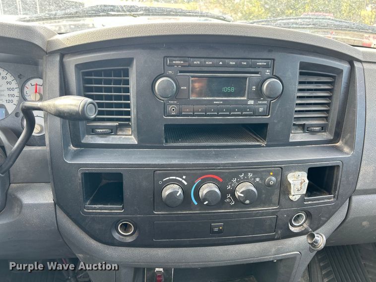 image for item ET3195 2008 Dodge Ram 2500HD Quad Cab pickup truck