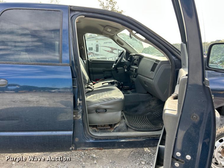 image for item ET3195 2008 Dodge Ram 2500HD Quad Cab pickup truck
