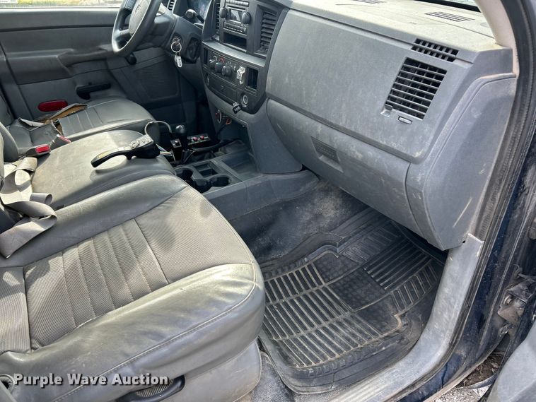 image for item ET3195 2008 Dodge Ram 2500HD Quad Cab pickup truck