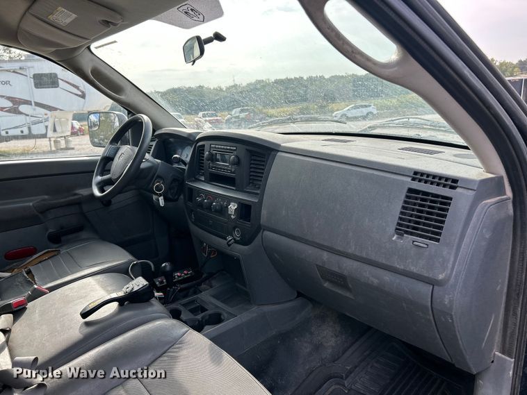 image for item ET3195 2008 Dodge Ram 2500HD Quad Cab pickup truck
