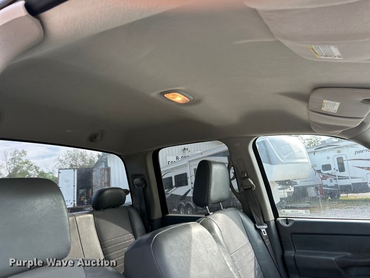 image for item ET3195 2008 Dodge Ram 2500HD Quad Cab pickup truck