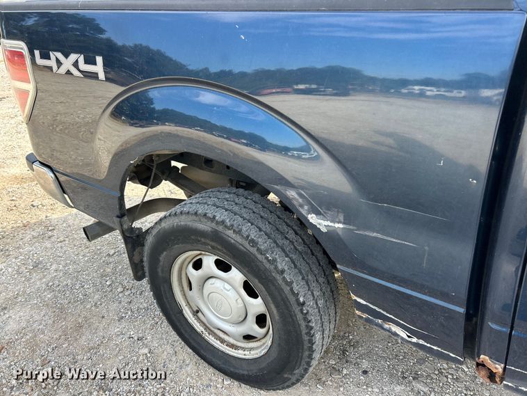 image for item ET3196 2014 Ford F150 XL  SuperCab pickup truck