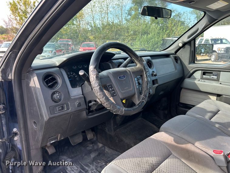 image for item ET3196 2014 Ford F150 XL  SuperCab pickup truck