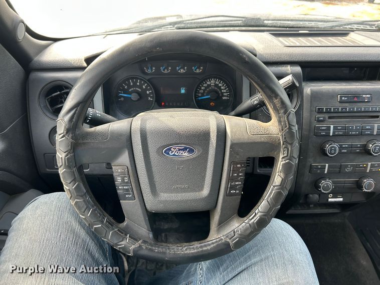 image for item ET3196 2014 Ford F150 XL  SuperCab pickup truck