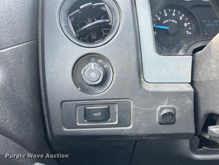 image for item ET3196 2014 Ford F150 XL  SuperCab pickup truck