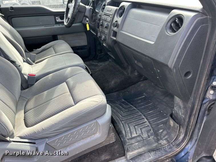 image for item ET3196 2014 Ford F150 XL  SuperCab pickup truck