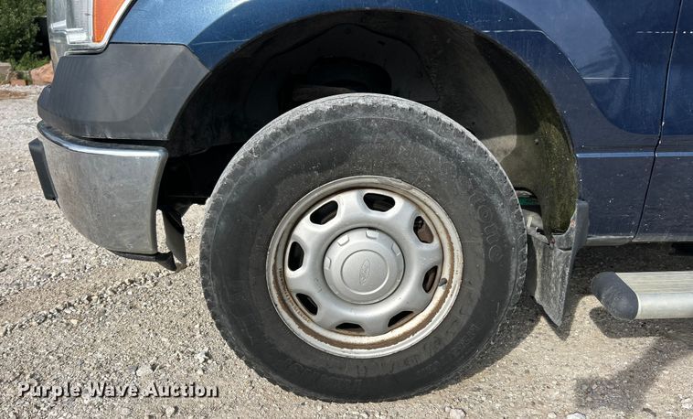 image for item ET3196 2014 Ford F150 XL  SuperCab pickup truck