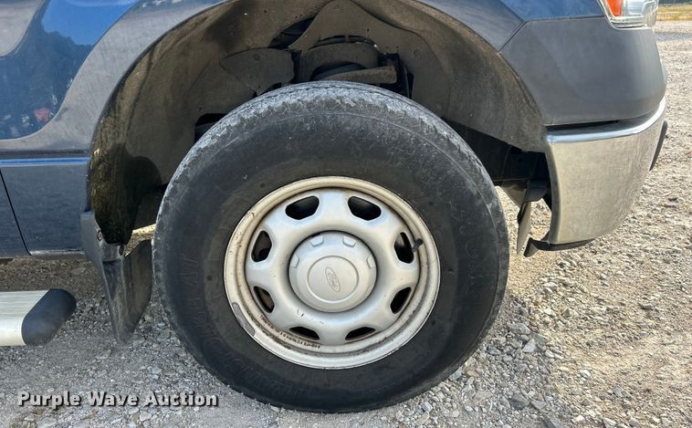 image for item ET3196 2014 Ford F150 XL  SuperCab pickup truck