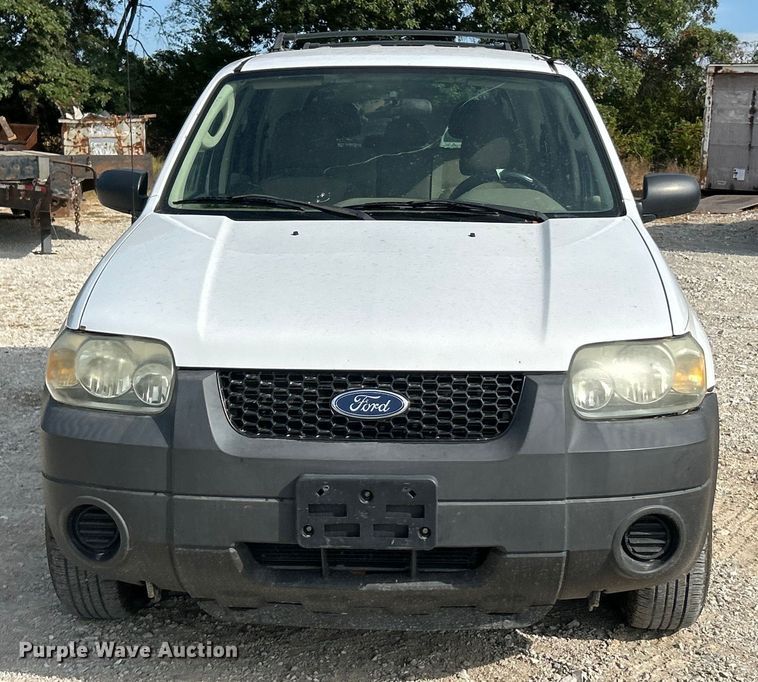 image for item ET3197 2006 Ford Escape XLS SUV