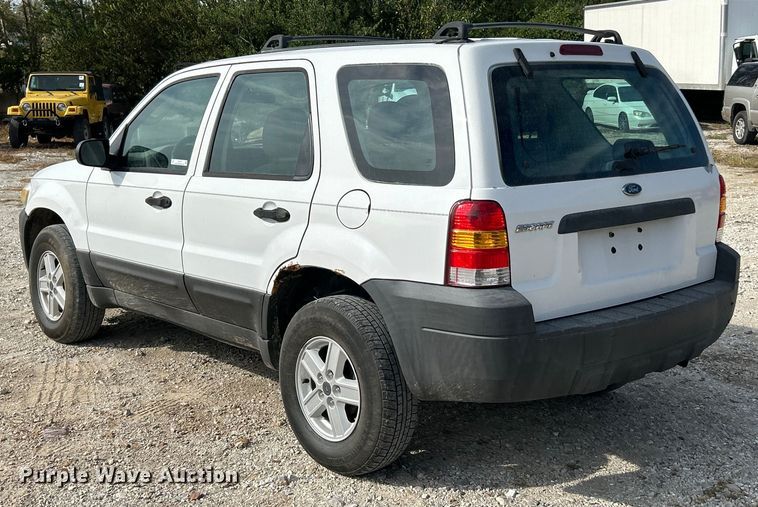 image for item ET3197 2006 Ford Escape XLS SUV