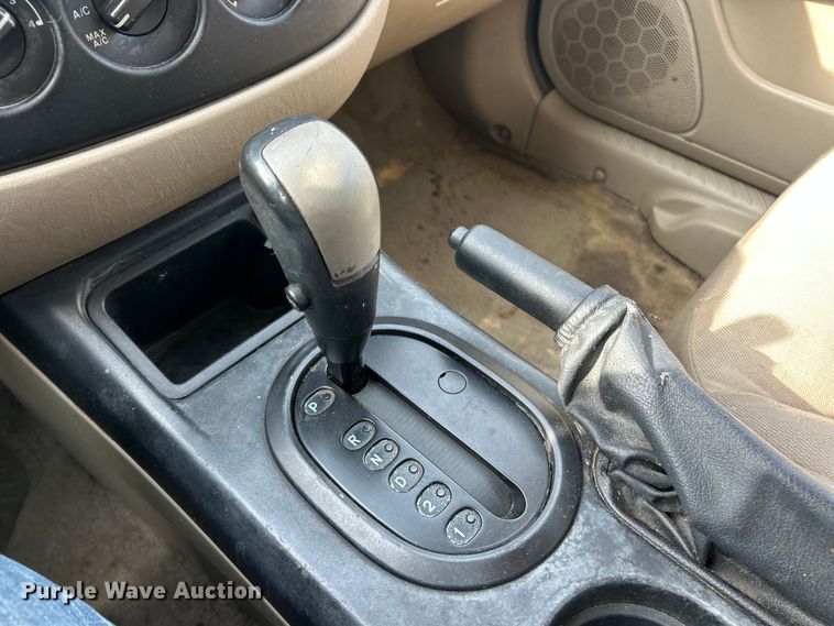 image for item ET3197 2006 Ford Escape XLS SUV