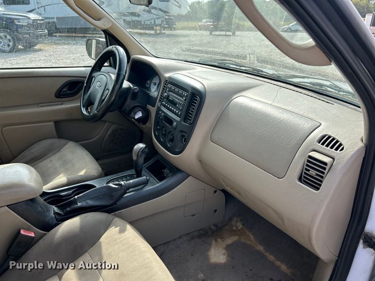 image for item ET3197 2006 Ford Escape XLS SUV