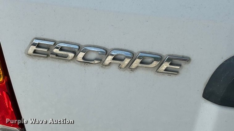 image for item ET3197 2006 Ford Escape XLS SUV