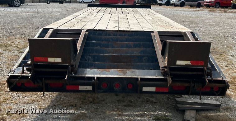 image for item ET3201 2006 Big Tow BE10 equipment trailer