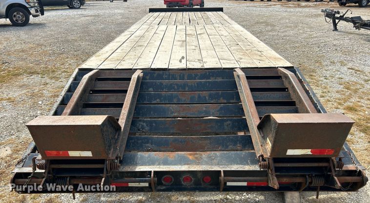 image for item ET3201 2006 Big Tow BE10 equipment trailer