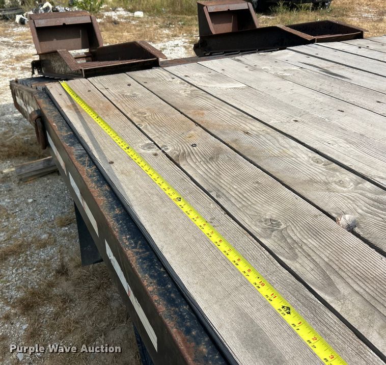 image for item ET3201 2006 Big Tow BE10 equipment trailer