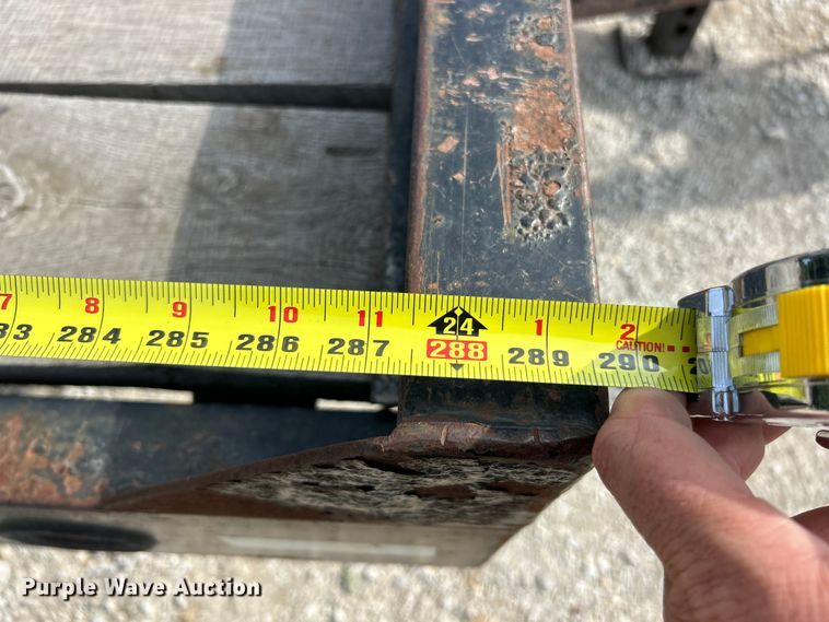 image for item ET3201 2006 Big Tow BE10 equipment trailer