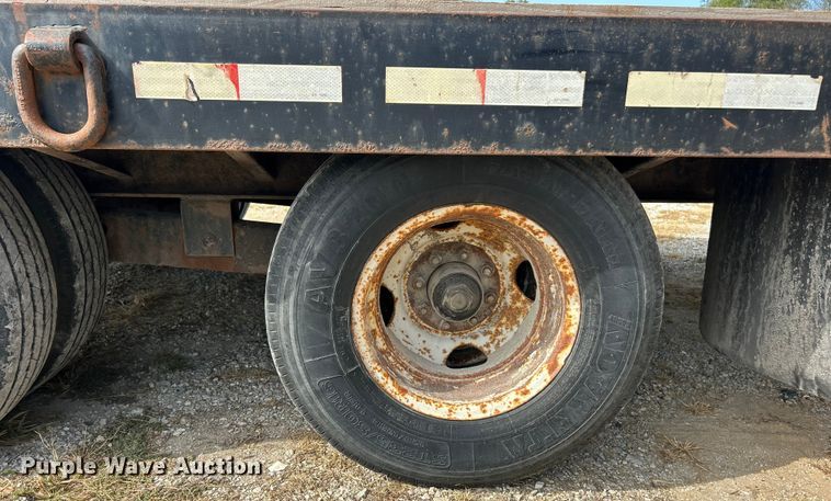 image for item ET3201 2006 Big Tow BE10 equipment trailer