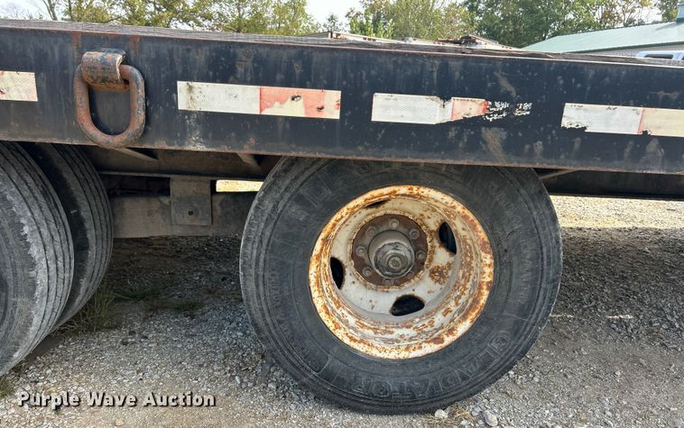 image for item ET3201 2006 Big Tow BE10 equipment trailer