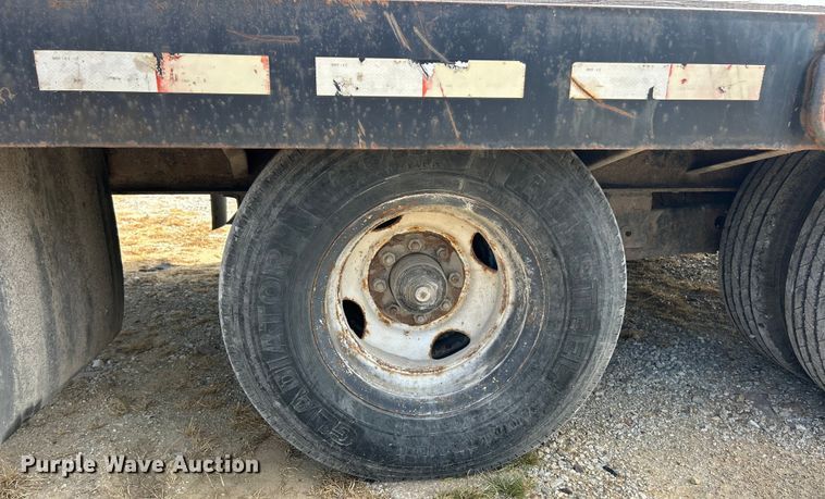 image for item ET3201 2006 Big Tow BE10 equipment trailer