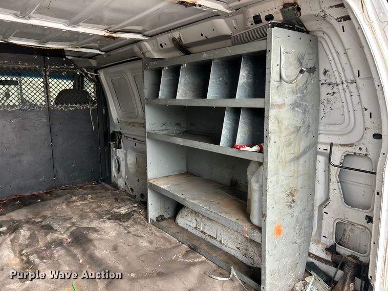 image for item ET3210 2007 Ford E250 Super Duty van