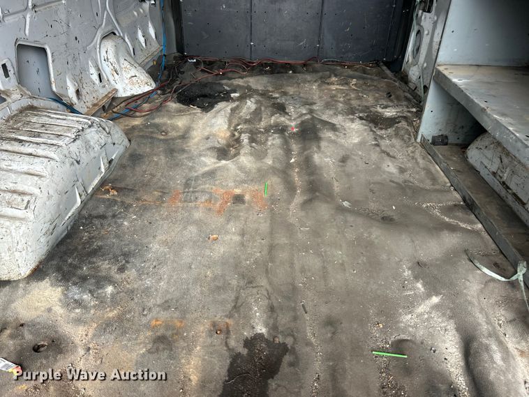 image for item ET3210 2007 Ford E250 Super Duty van