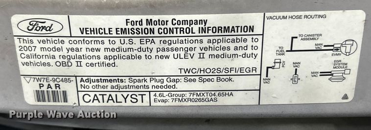 image for item ET3210 2007 Ford E250 Super Duty van