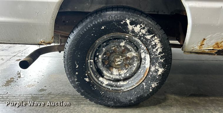 image for item ET3210 2007 Ford E250 Super Duty van