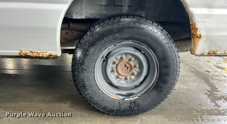 image for item ET3210 2007 Ford E250 Super Duty van