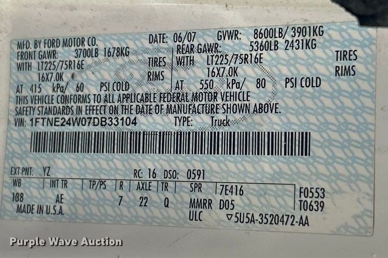 image for item ET3210 2007 Ford E250 Super Duty van