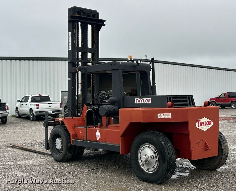 image for item ET3211 Taylor Y-25-W0M forklift
