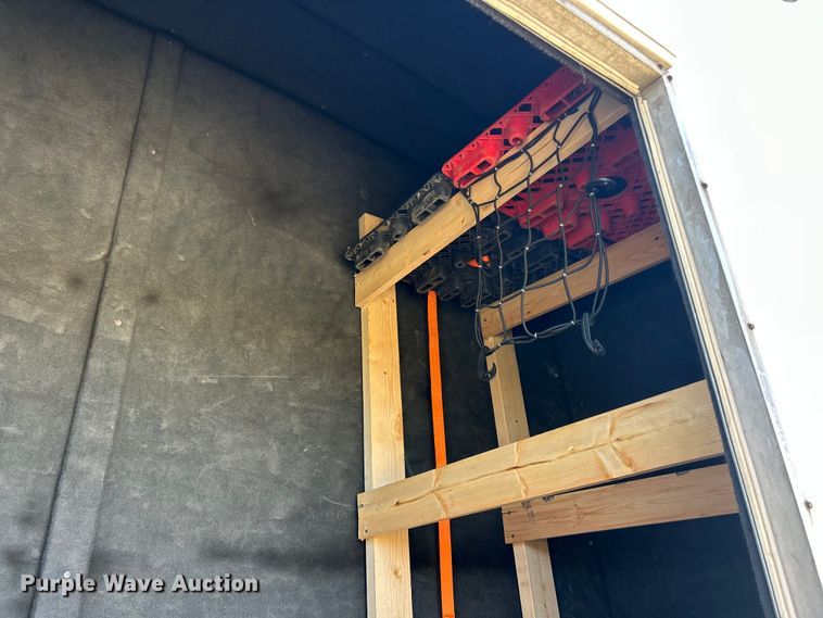 image for item ET3218 2006 International PC015 shuttle bus