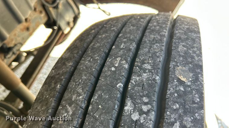 image for item ET3218 2006 International PC015 shuttle bus