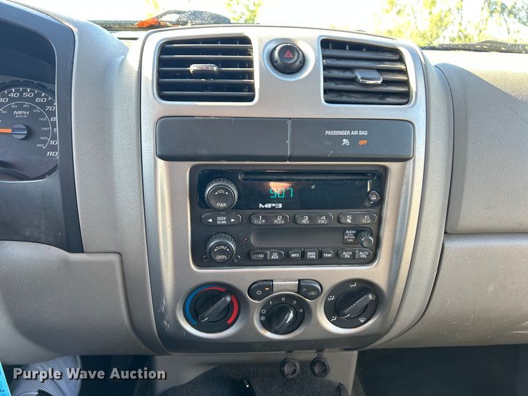 image for item ET3221 2007 Chevrolet Colorado LS Ext. Cab pickup truck